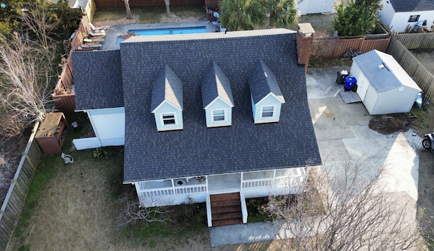 asphalt shingle roof